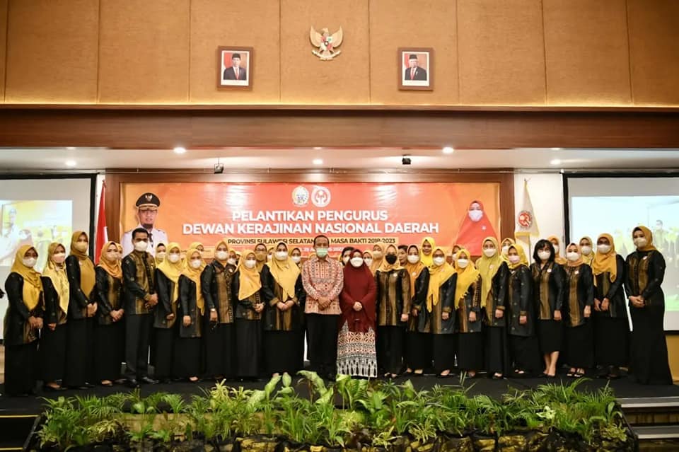 Gubernur Sudirman Minta Dekranasda Majukan Sektor Industri Kerajinan dan Angkat Potensi Lokal